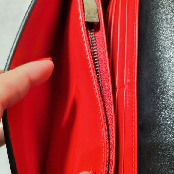 Christian louboutin paloma clutch.  Used like new condition. - Picture 5 of 16